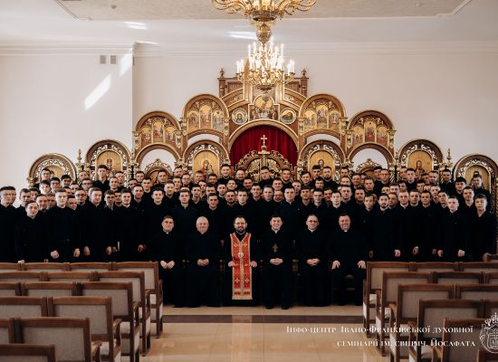 «Ми з вами тут, тому що Хтось “вкрав” наше серце»: у стінах семінарії завершилися Великопісні реколекції під проводом Владики Максима Рябухи