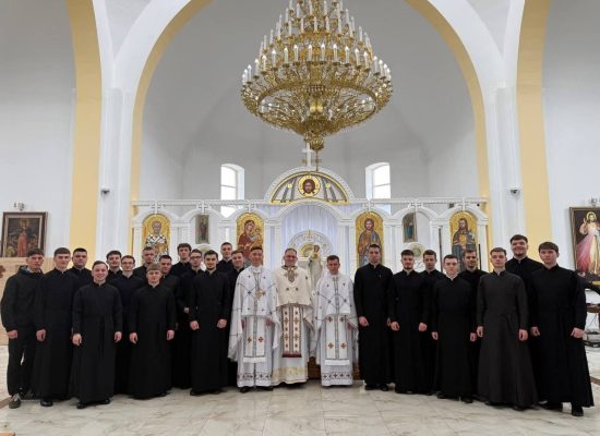 Семінарійний хор «Благовіст» виступив на парафії Покрови Пресвятої Богородиці с. Голинь