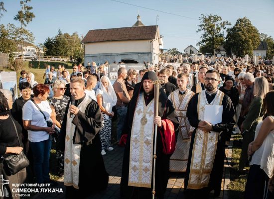 «Господь ніколи не перестає кликати людину»: у Старуні провели ювілейні молитовні чування