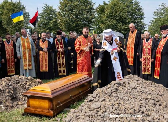 Семінарійна спільнота ІФДС долучилася до заупокіних богослужінь за о. Володимиром Війтишиним