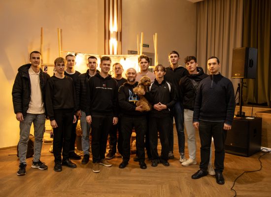 «Де Бог на війні?»: семінаристи ІФДС та молодь на розмові з капеланом УГКЦ о. Андрієм Зелінським