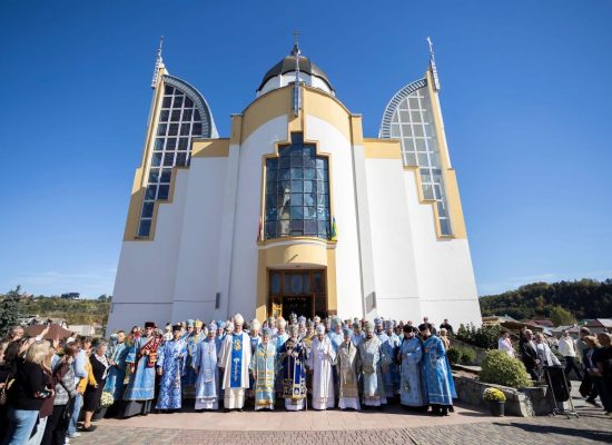 Спільнота ІФДС долучилася до Архієрейської хіротонії
